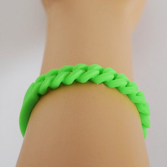 Marc Jacobs Rubber Silicone Bracelet in Green - Picture 6 of 6